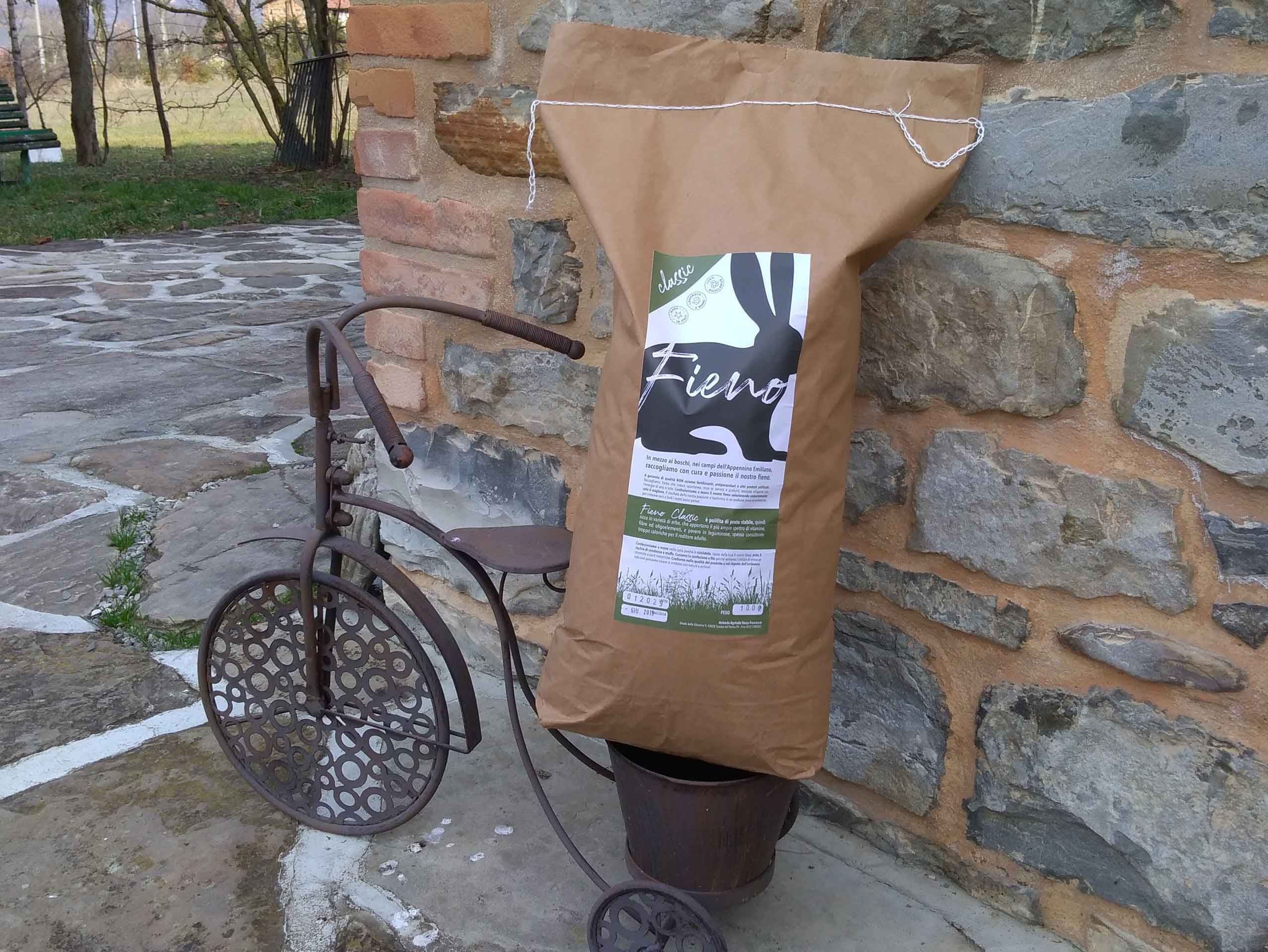 REfieNO, fieno naturale in sacco Classic ambientato